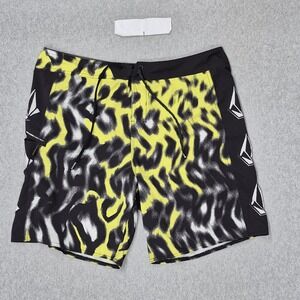 Volcom Men Shorts 38 Yellow Swimwear Animal Print Logo MOD-TECH Boardshorts